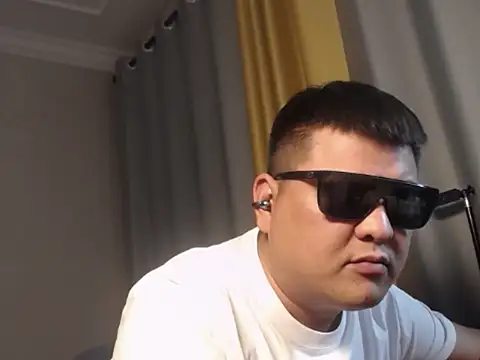 zhang1118 Obrolan Langsung XXX