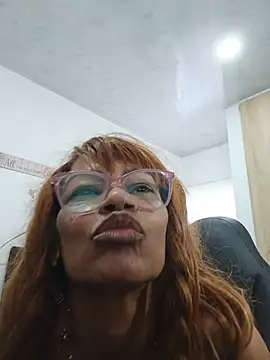 BustyMilf_ Live XXX-chat
