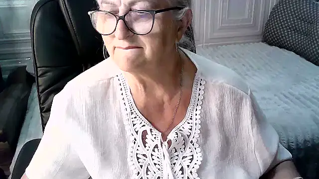 XXX chat uživo modela LolkaAlyss