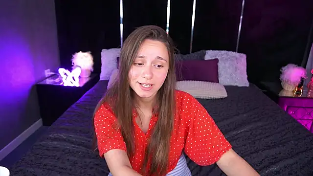 Chat XXX en directo de TinyNatalie