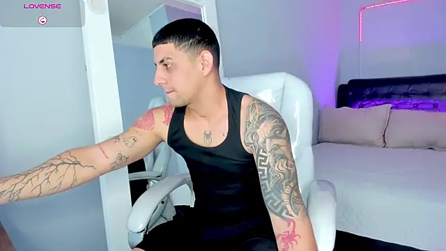 Chat XXX en directo de Alex_cute77