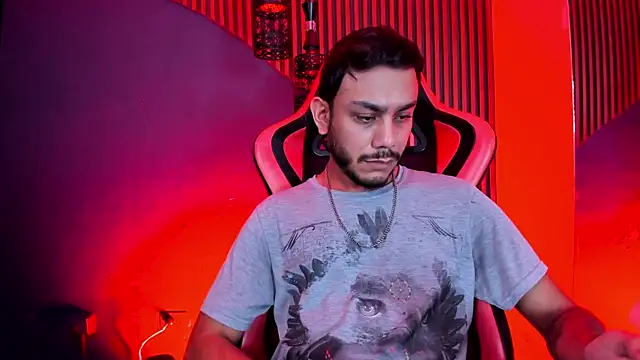Chat XXX en directo de Boss_Domiinator