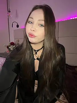 _CarlaDoll Adlı Modelin Canlı XXX Sohbeti