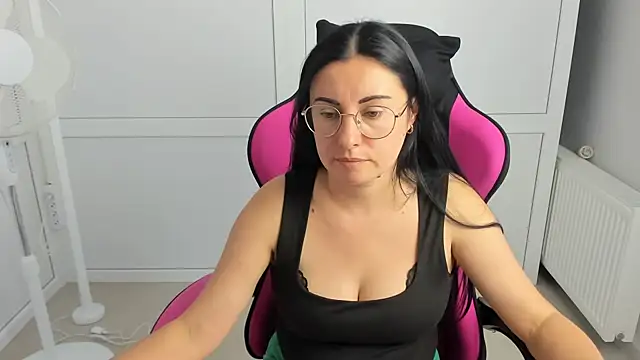 Онлайн чат XXX ChloeVibee