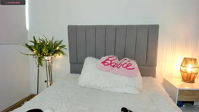 Онлайн чат XXX sophie_connors