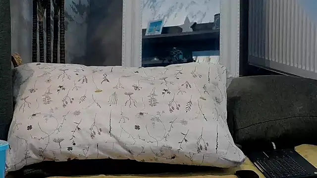tayakayan's Live XXX Chat