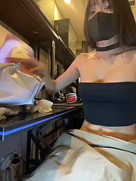 xiao-Lin Chat XXX live
