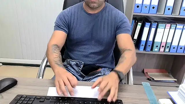 Онлайн чат XXX Evasionee