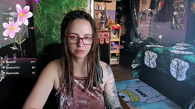 Chat XXX en directo de LisaFoxy_y