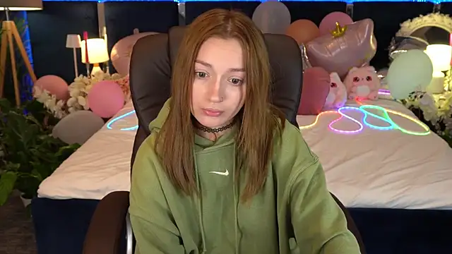 Chatroom XXX en direct de LizzaMoonn
