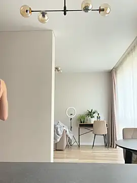 little_belucci 现场XXX聊天