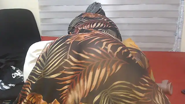 Онлайн чат XXX Foxybrownxx1