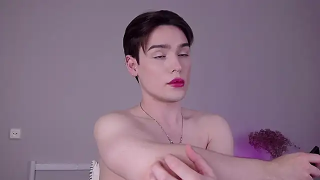 RobbyCharming: онлайн-секс-чат