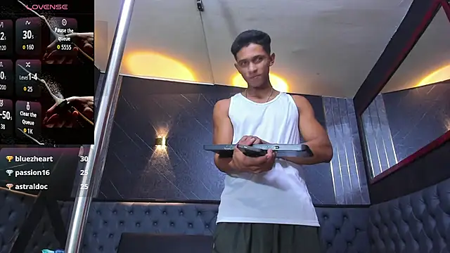 Yoel_Blessed XXX чат на живо