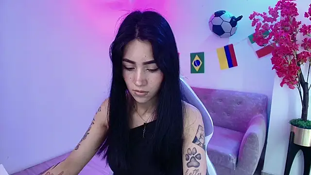 Rainy_doll's Live XXX Chat
