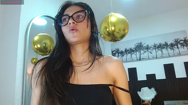 Chat +18 de Jade_Aitana ao vivo