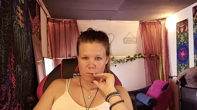 Chatroom XXX en direct de CallMeMaria