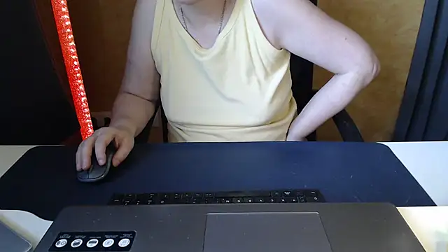 Živý XXX chat SweetPhoenix76