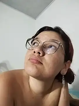 Evaa_02 Live XXX-chat