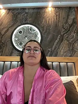 BellaPeers_ Adlı Modelin Canlı XXX Sohbeti