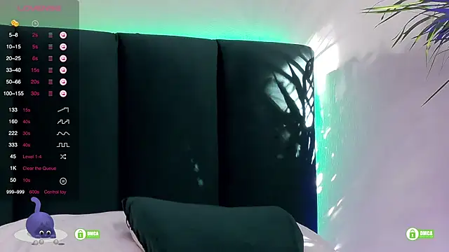 Minelliss' Live XXX Chat