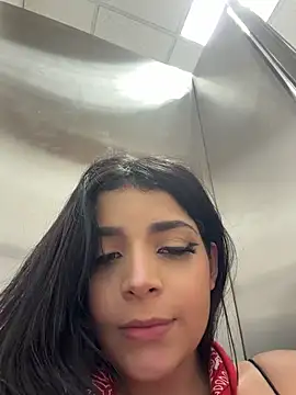 ArieliciousXXX's Live XXX Chat