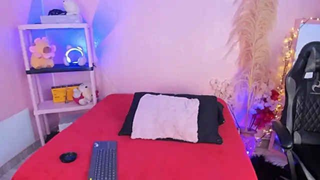Emily_Roussee – Naživo XXX chat