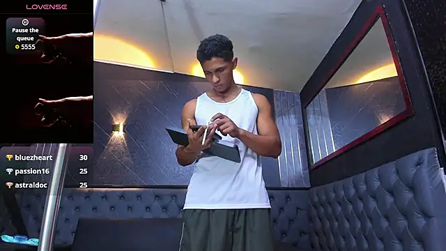 Yoel_Blessedn Live XXX chat