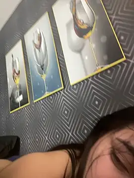 Kylie_Patrick Adlı Modelin Canlı XXX Sohbeti