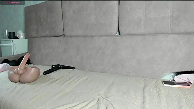 Chat +18 de Kira_Key ao vivo