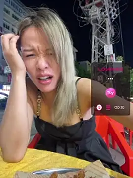 sharony_x's Live XXX Chat