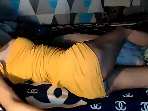 Trish_CurveCock 即時 XXX 聊天