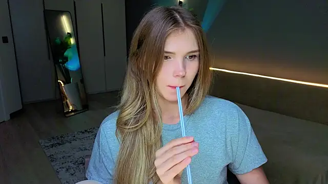 צ'אט XXX בשידור חי של linakorvin