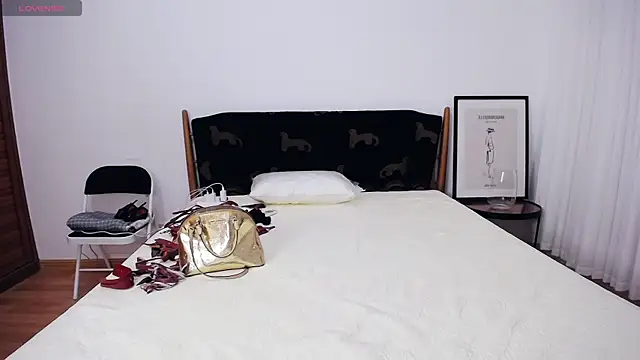 WhitneyClayton 网络视讯表演