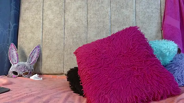Lola_Nasty Adlı Modelin Canlı XXX Sohbeti