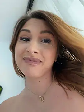 LucyBridgette Webcam show