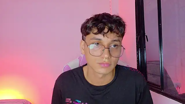 andrew_dann Live XXX Chat
