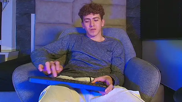 Tyler_Mcrey – webcam-show