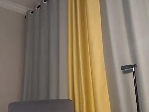 zhang1118 Live XXX-chat