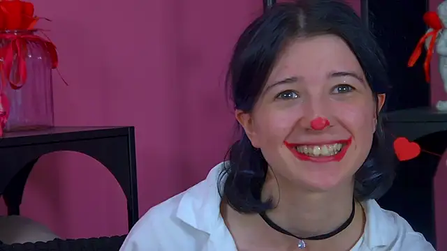 AnneAvelin Adlı Modelin Canlı XXX Sohbeti