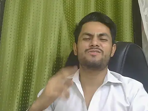 Stubborndesiboy Adlı Modelin Canlı XXX Sohbeti
