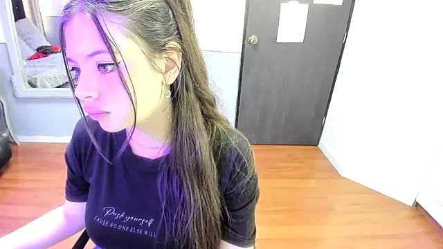 Chat XXX en directo de Saori_Price