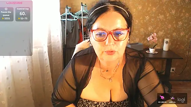 exiMIlf's Live XXX Chat