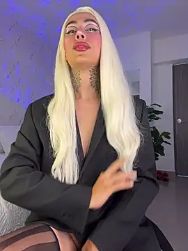 miss_tatiana_ Adlı Modelin Canlı XXX Sohbeti
