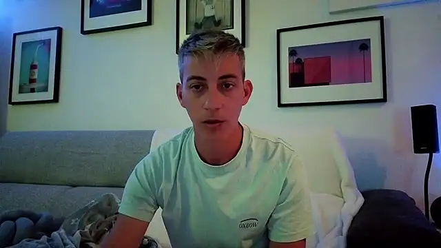 1Hugo1 élő XXX-chatje