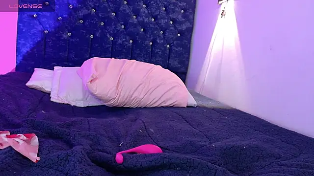 Chat +18 de Catalinaa01 ao vivo
