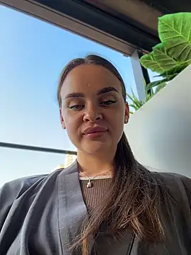KristiRich Adlı Modelin Canlı XXX Sohbeti