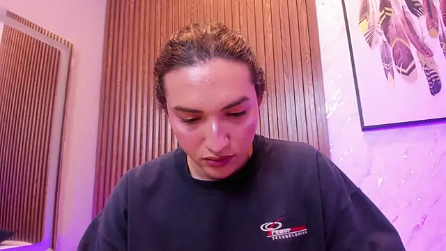 TomLondon_ élő XXX-chatje