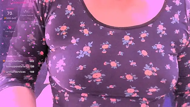 NinaYellow Live XXX-Chat