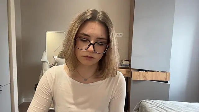 Chat XXX en directo de AnnaVelvetFire
